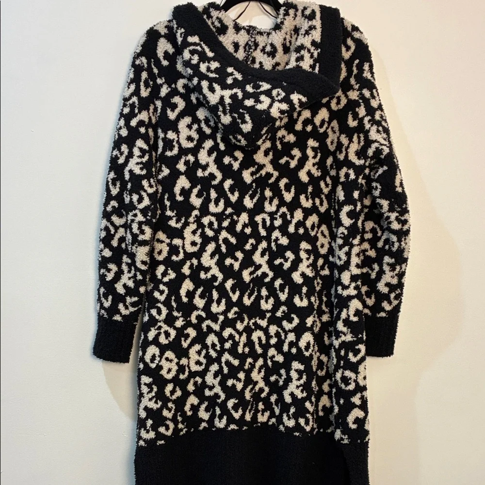 UGG Black and Cream Patterned Cardigan - Picture 5 of 6